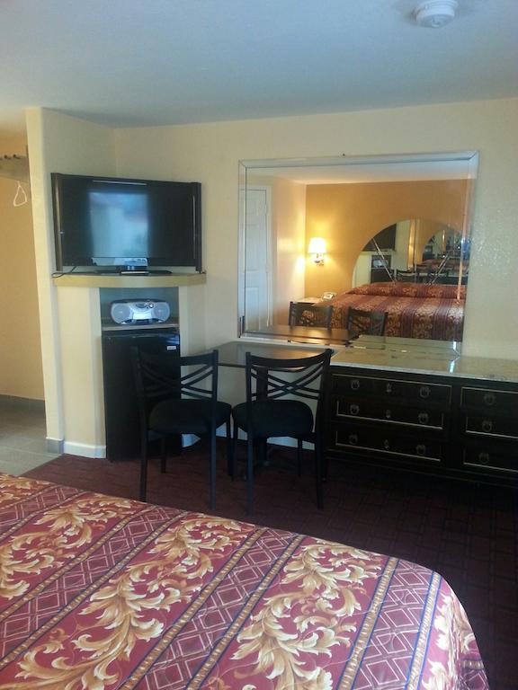 Deluxe Inn Motel Houston Room photo